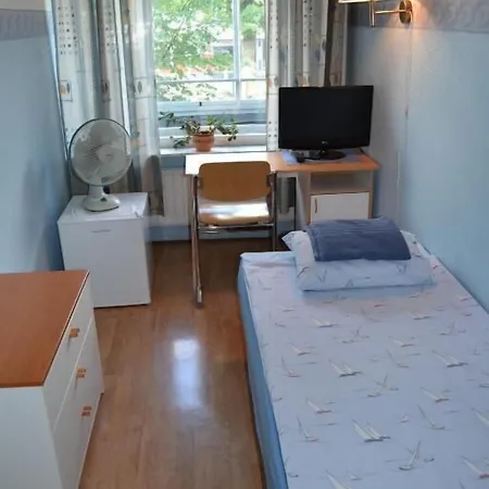 Matkakoti Patria - Single & Double Hostel *