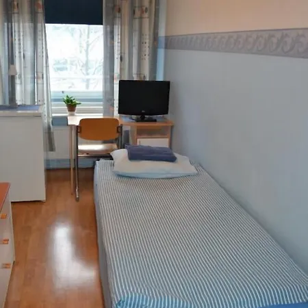 Hostel Matkakoti Patria - Single & Double